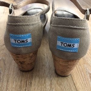 Toms platform wedges